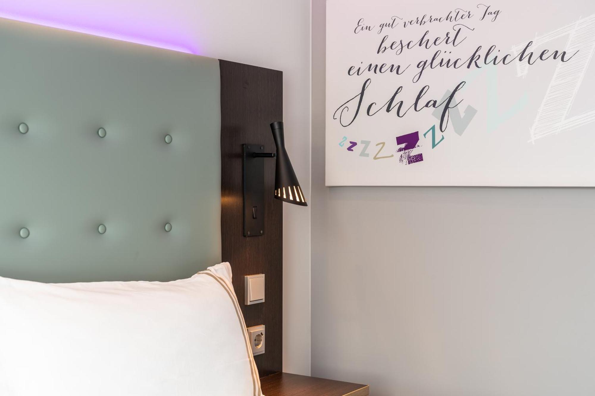 Premier Inn Heidelberg City Bahnstadt Exterior foto